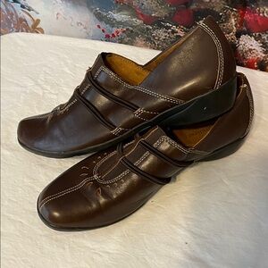 Womans Naturalizer Dark Brown Leather Loafers  SZ 10